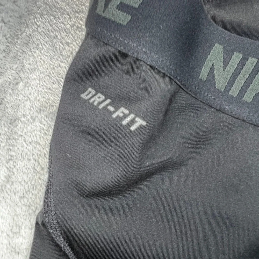 NIKE Cropped Leggings Women Medium Black Compression Dri Fit Pants Running Yoga